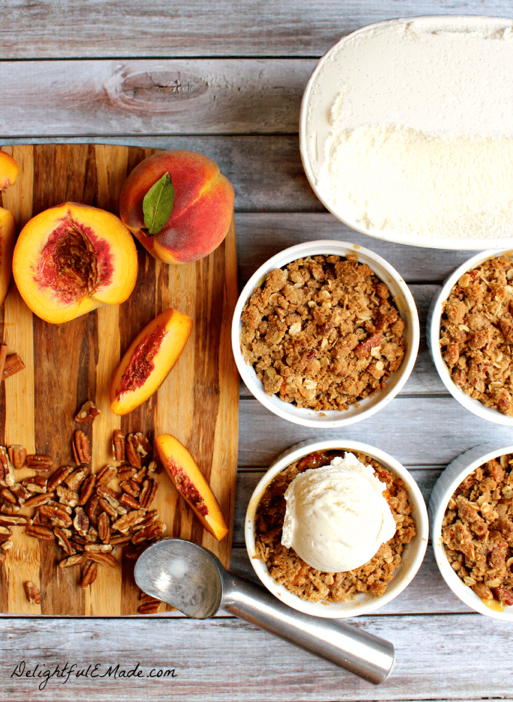 Peach Crisp with Cinnamon Pecan Crumble by DelightfulEMade.com