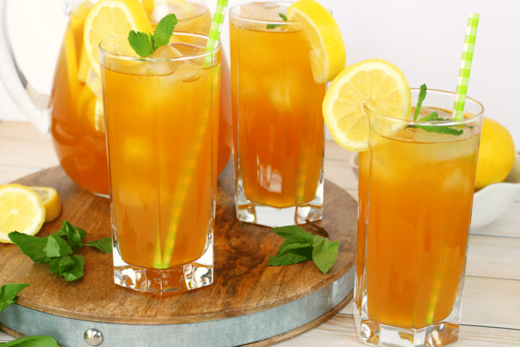 Starbucks Peach Green Tea Lemonade Recipe - Studio Delicious