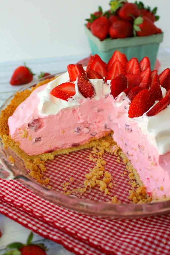 Creamy Strawberry Pie - The Ultimate EASY Strawberry Cream Pie recipe!