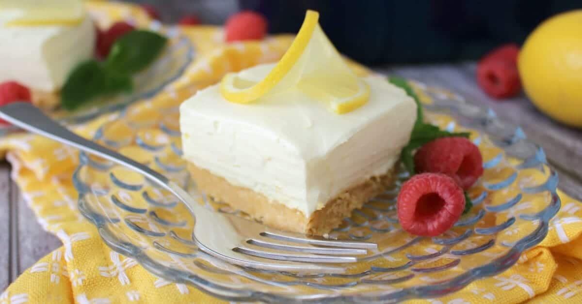 The BEST No Bake Lemon Cheesecake Bars! | Delightful E Made