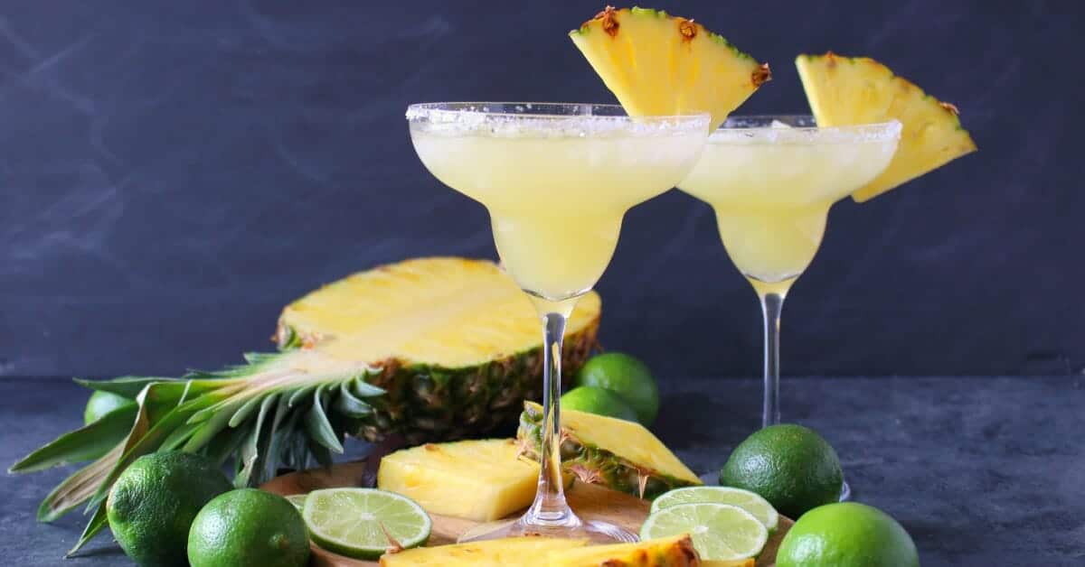 The Perfect Pineapple Margarita Recipe Delightful E Made