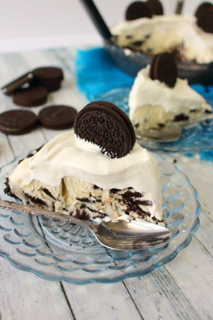 Meet your new favorite way to enjoy ice cream! This delicious and simple Oreo Ice Cream Pie is made with an OREO cookie crust, no-churn ice cream, and topped with even more OREO's. The ultimate summer dessert!