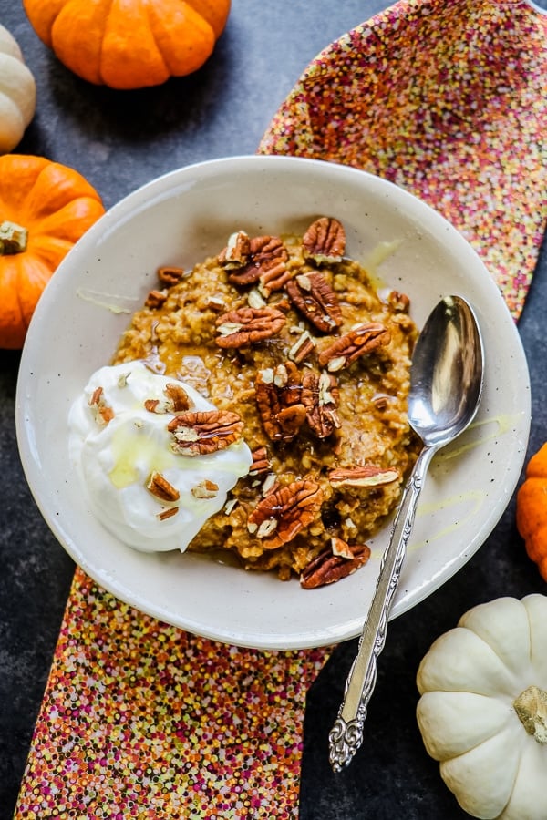 Love pumpkin oatmeal? You need to try this Pumpkin Slow Cooker Steel Cut Oats! This slow cooker oatmeal recipe is not only healthy, but made much easier using your crock pot.