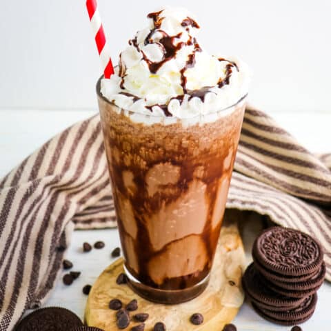Mocha Cookie Crumble Frappuccino Recipe with OREO's