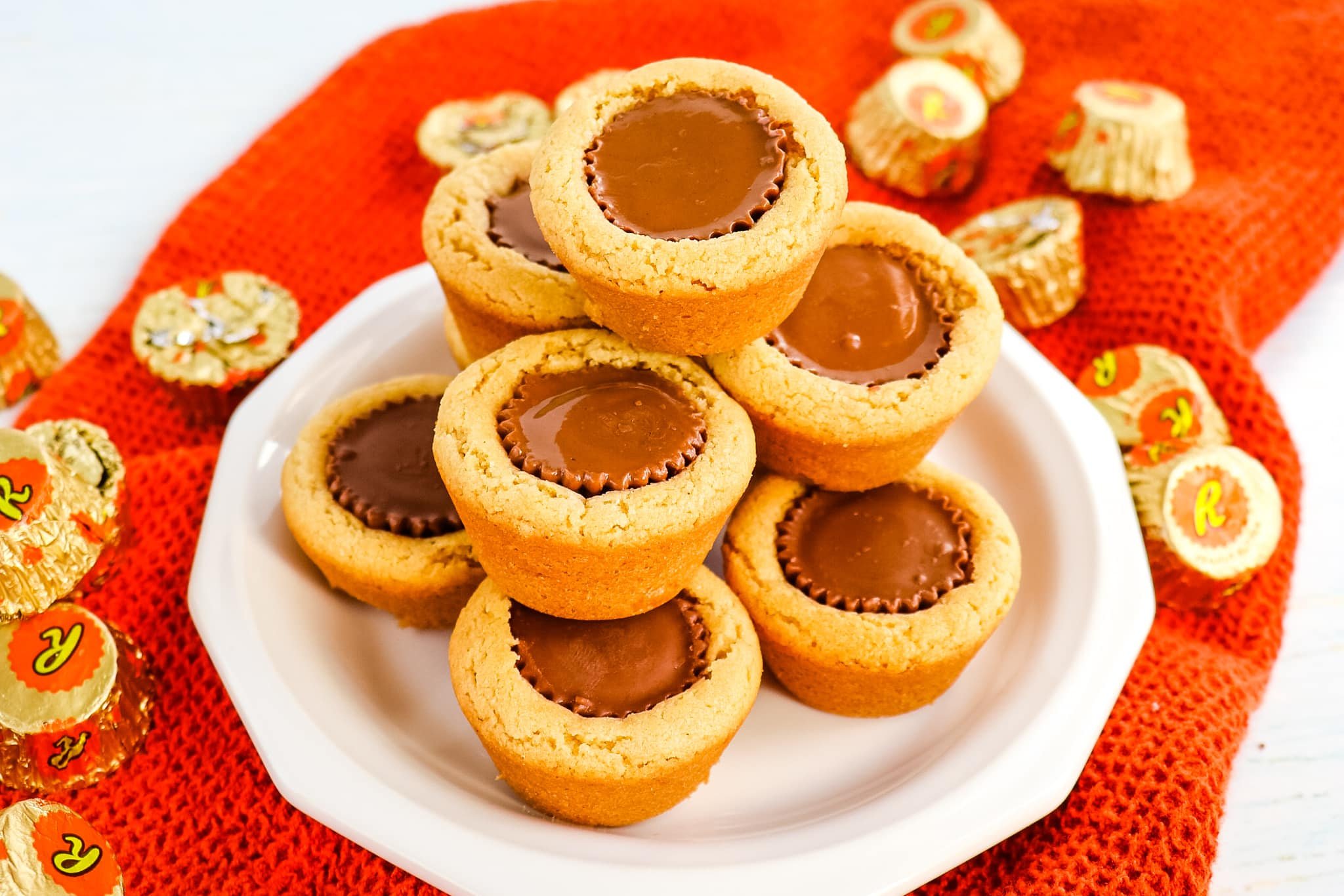 Reese's Peanut Butter Cup Cookies {EASY Classic Recipe}