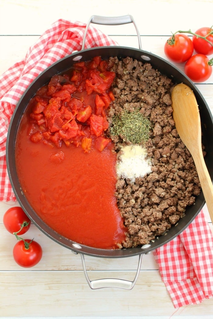 Ingredients in skillet for making skillet lasagna.