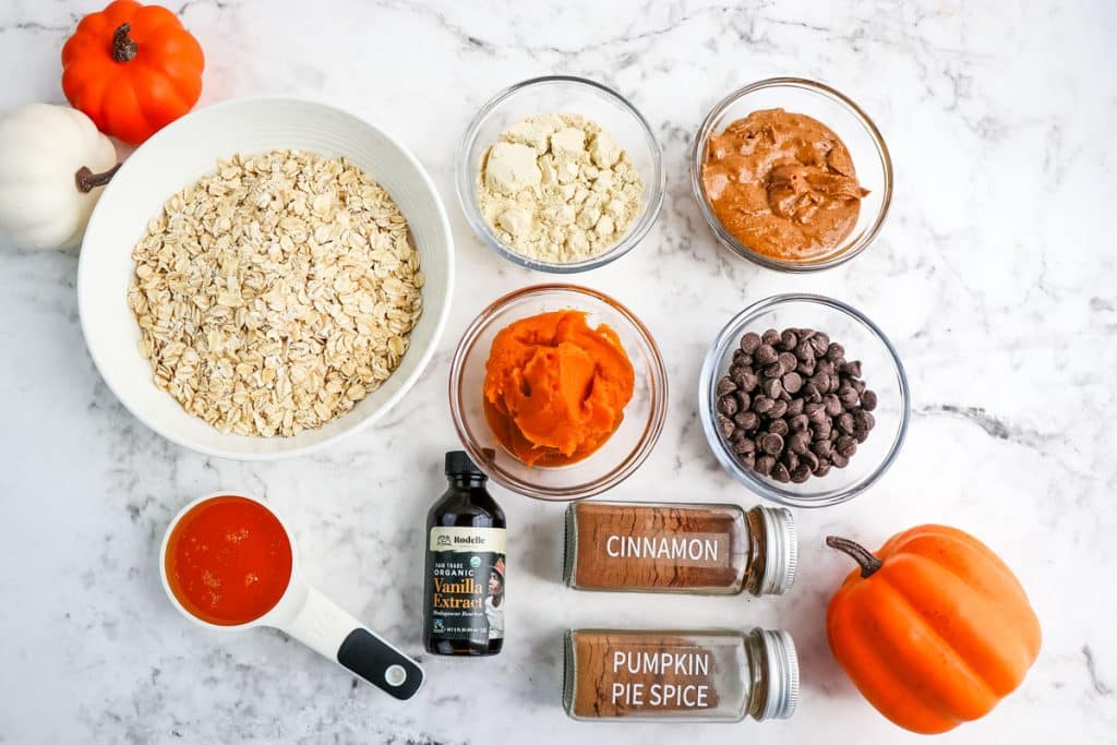 Ingredients needed to make pumpkin protein balls.
